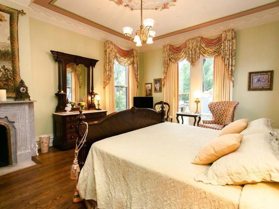 Silas W Robbins B&B Wethersfield ภายนอก รูปภาพ